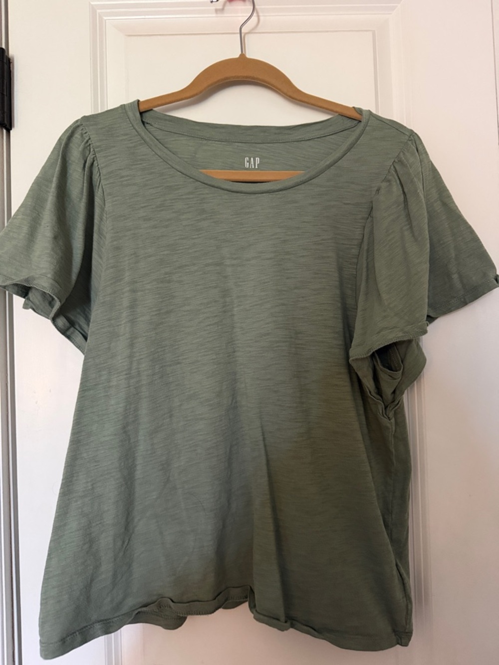 GAP Women's Light Sage Green Short Sleeve Tee